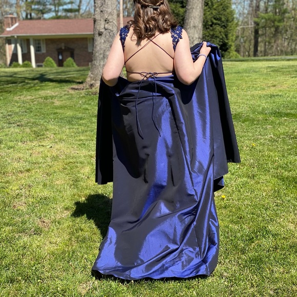 Prom Dress - Picture 2 of 5